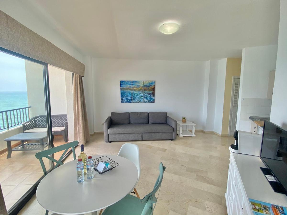 Apartamentos Turisticos Castillo Del Vigia Torremolinos Exterior foto